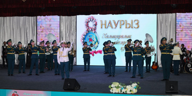 Ұлттық ұланда 8 наурыз мерекесіне арналған салтанатты шара өтті