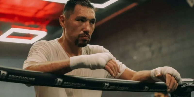 Жәнібек Әлімханұлы чемпиондық белбеуінен айырылды