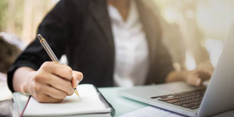 Астанада оқушылар мен колледж студенттері қашықтан оқуға көшірілді