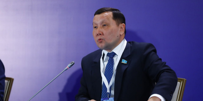 Астанада жаңа Конституция жобасы бойынша сарапшылар алаңы өтіп жатыр