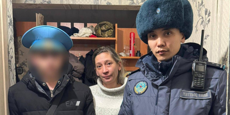 Өскеменде ұландықтар адасқан баланы анасына табыстады