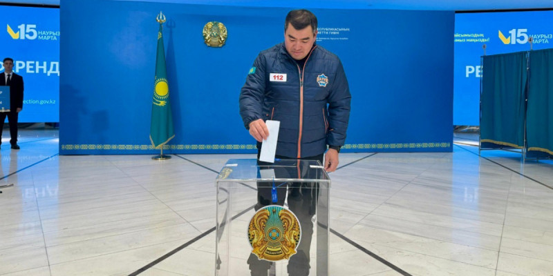 Төтенше жағдайлар министрі референдумда дауыс берді