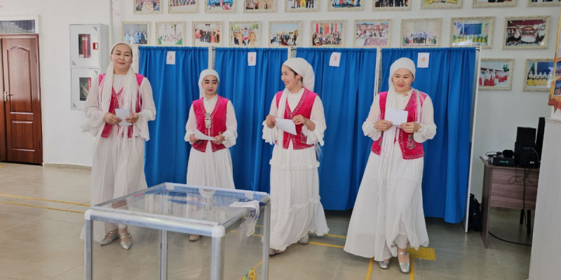 Қызылорда облысында бір әулеттің келіндері бір мезетте барып дауыс берді