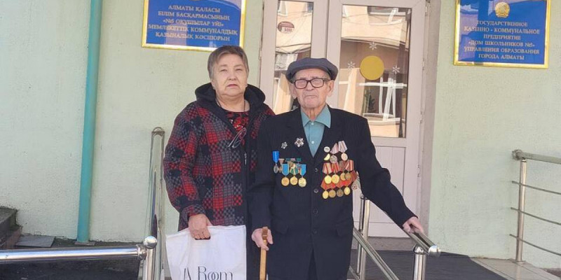 Алматыда ғасыр жасаған ардагер учаскеге келіп дауыс берді