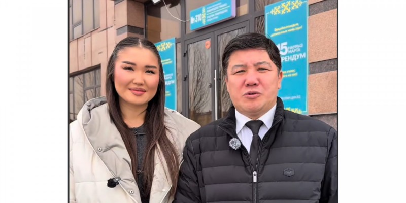Тұрсынбек Қабатов қызымен бірге референдумда дауыс берді