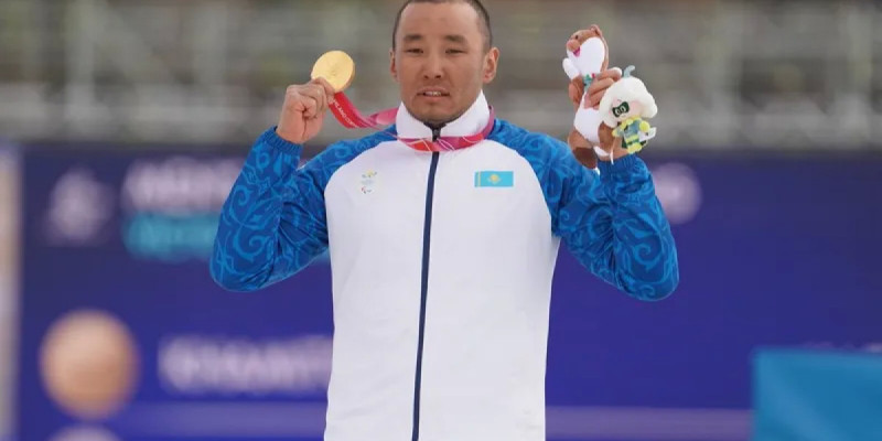 Паралимпиада чемпионы Ербол Хамитовке Астанада 2 бөлмелі пәтер сыйға берілмек