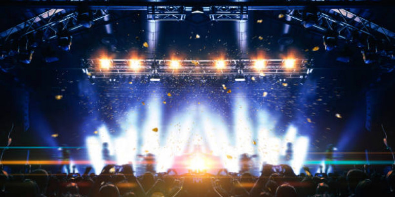 Өскеменде жасөспірімдерді ойын-сауық орындарына кіргізгендер жауапқа тартылды