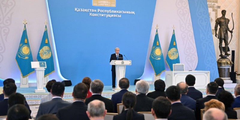 Президент Конституцияны қабылдауға арналған салтанатты жиынға қатысты