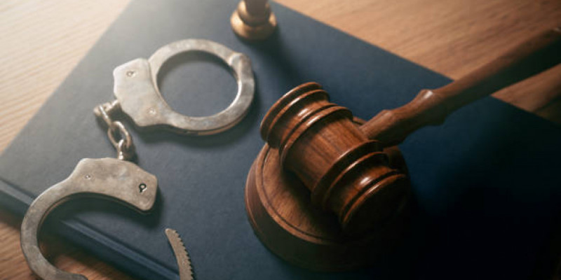 Онлайн есірткі дүкенін ұйымдастырған 6 адам 17 жылға сотталды