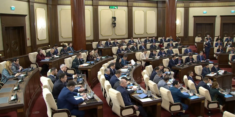 Мәжіліс мемлекеттік қызмет туралы жаңа заң жобасын бірінші оқылымда мақұлдады