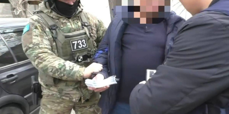 Тараз тұрғынынан 5 млн теңге бопсалаған күдікті ұсталды