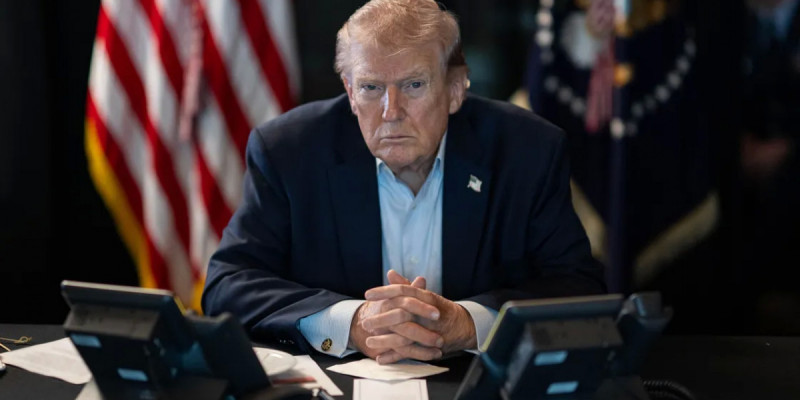 Иранның мұнай мен газ кен орындарын бомбылап, алапат өрт шығарамын — Трамп