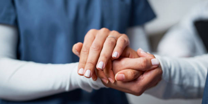 Павлодарда фельдшер пациенттердің картасынан ақша ұрлаған