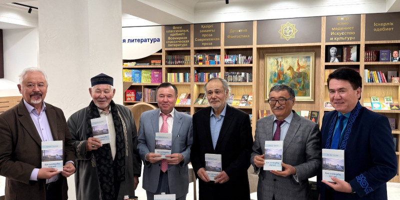 Алматыда Қуандық Түменбайдың жаңа кітабының тұсаукесері өтті