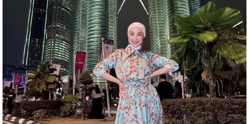 Әнші Мөлдір Әуелбекова елден көшетінін мәлімдеді