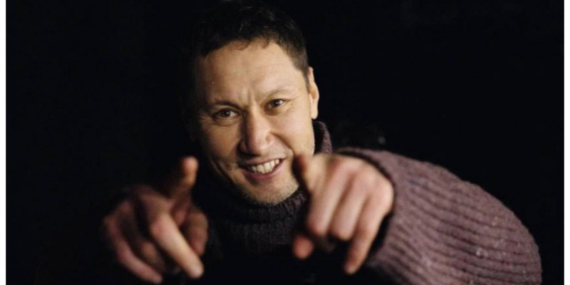 "Тыныштық па?": Азамат Сатыбалды жазған мәтін көрерменді ойландырып қойды