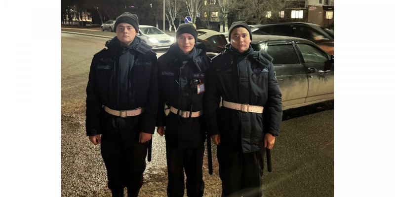 Ұлттық ұлан сарбаздары жол апатынан зардап шеккен азаматқа көмек көрсетті