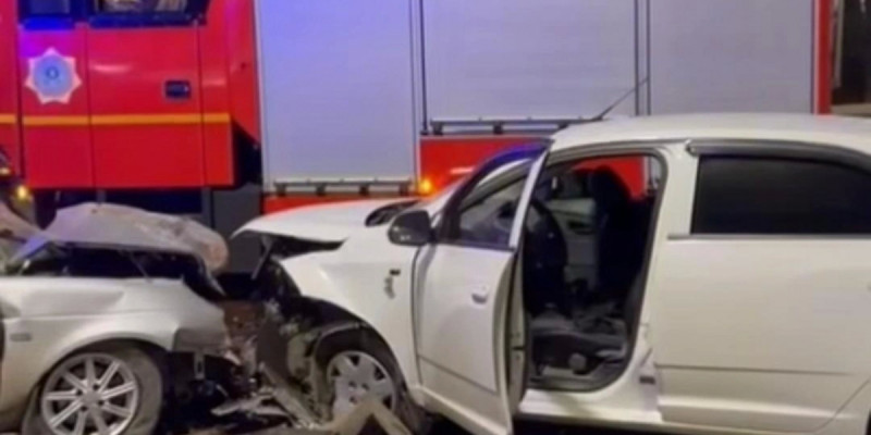 Қарағандыда жол апатынан бес адам зардап шекті