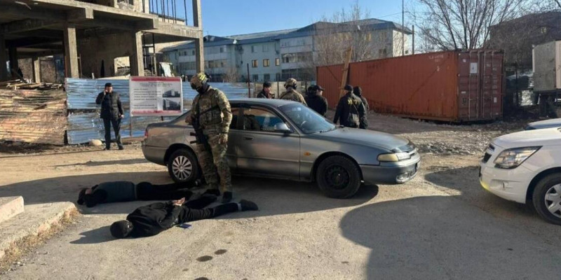 Арасында 14-17 жастағы балалар болған: Алматыда пәтер тонаумен айналысқан қылмыстық топ ұсталды