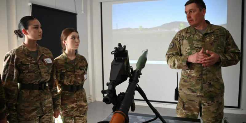 Астанадағы 68665 әскери бөлімде студенттерге арналған Ашық есік күні өтті