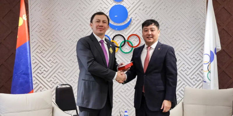 Геннадий Головкин Моңғолияның жоғары марапатына ие болды