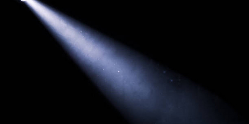 "Түнек жарықтан да жылдам": Израиль ғалымдары жарты ғасыр бұрынғы гипотезаны растады