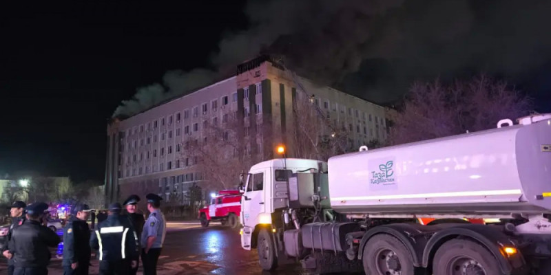 Ақтөбедегі облыстық әкімдік ғимаратындағы өрт толық сөндірілді