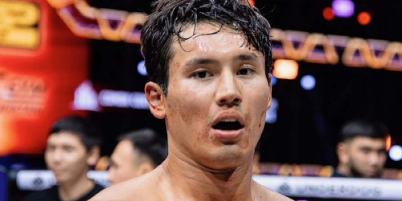 «Бір күні өкінесің»: Еркебұлан Тоқтардың жазбасы көпті ойлндырып қойды