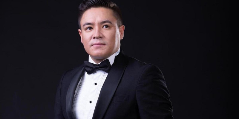 "Көз тиеді": Әнші Қайрат Түнтеков отбасы жайлы құпиясын бөлісті (ВИДЕО)