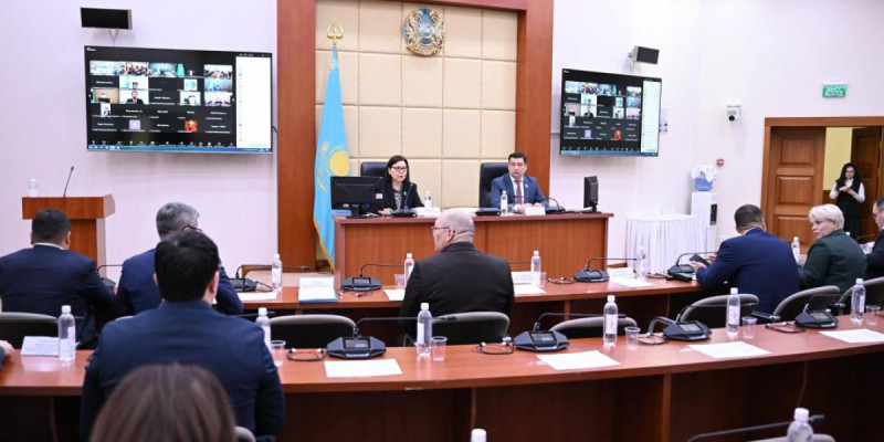 Мәжілісте жастардың әскерге дейінгі даярлық жүйесінің жаңа нұсқасы таныстырылды