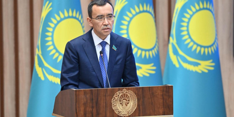 Мәулен Әшімбаев Самарқандта қазақ-өзбек зиялылары форумына қатысты