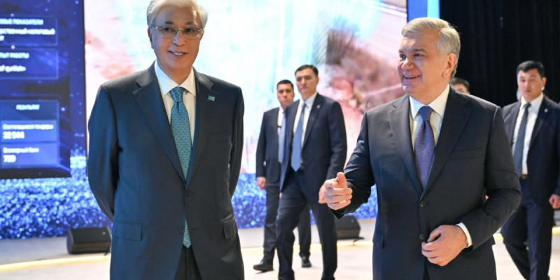 Қазақстан мен Өзбекстан президенттері жасанды интеллект хакатонына барды