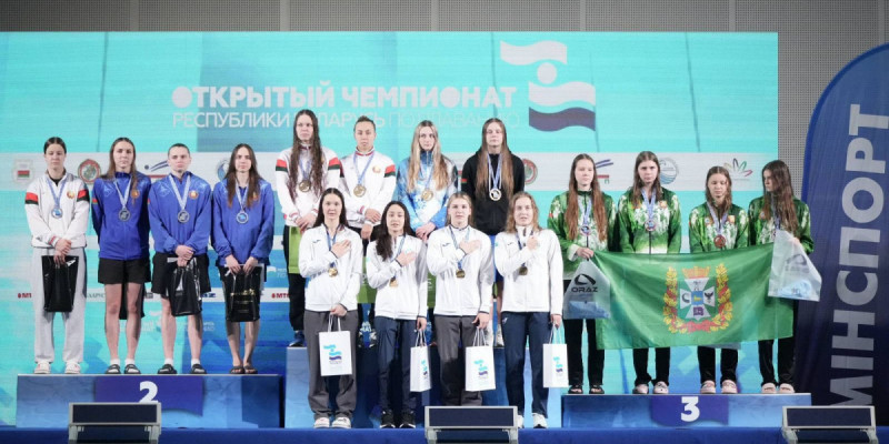 Түркістандық жүзушілер халықаралық чемпионатта қос алтын еншіледі