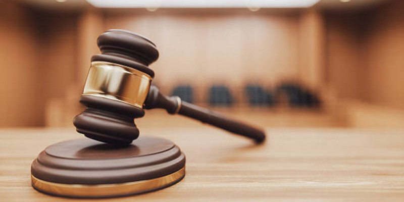 Таразда екі көрші соттасып, заңсыз салынған цех бұзылатын болды