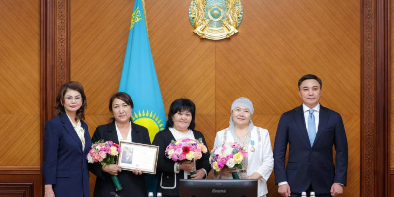 Шымкентте музыка пәні мұғалімдеріне Президент атынан мемлекеттік наградалар табысталды