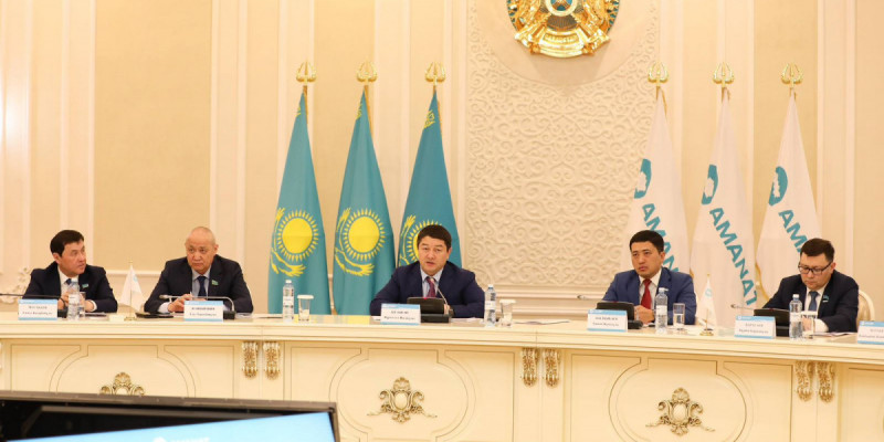 «Turgyndar amanaty»: Маңғыстауда тұрғын үй басқаруды цифрландыру мәселесі көтерілді