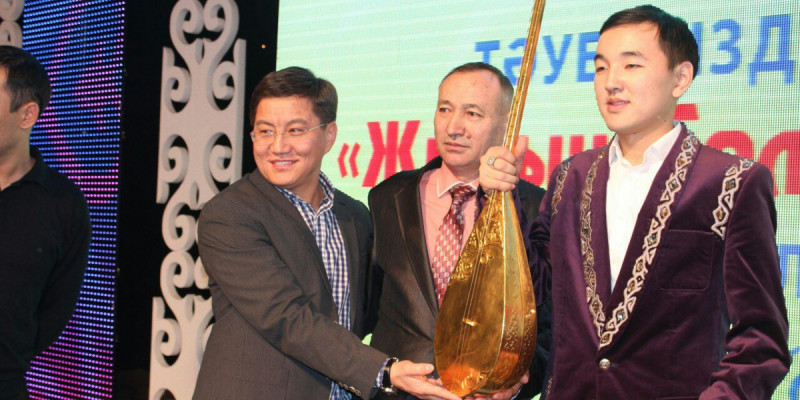 «Түркияда тексерістен өткен»: Айтыскер Айтақын Бұлғақовқа қатерлі ісік диагнозы қойылды (ВИДЕО)