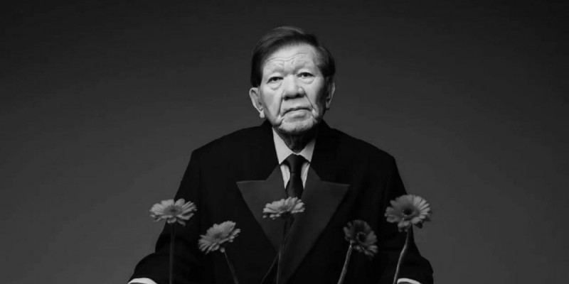 Президент Мұхтар Шахановтың отбасына көңіл айтты