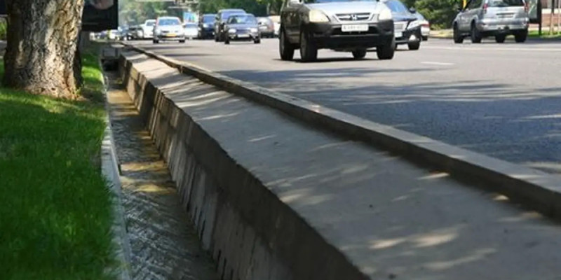 Алматыда арықтан ер адамның мәйіті табылды