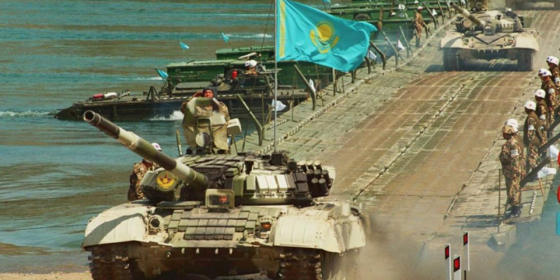 Бүгін – Құрлық әскерлерінің құрылған күні