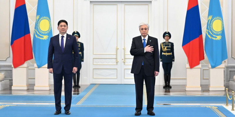 Ақордада Моңғолия Президенті Ухнаагийн Хурэлсухты қарсы алу рәсімі өтті