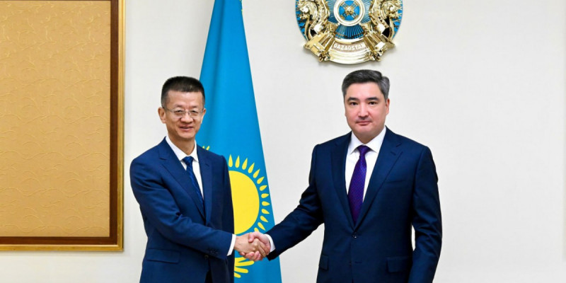 Олжас Бектенов Қытай компаниясымен «Астана энергиясы» экопаркі жобасын талқылады