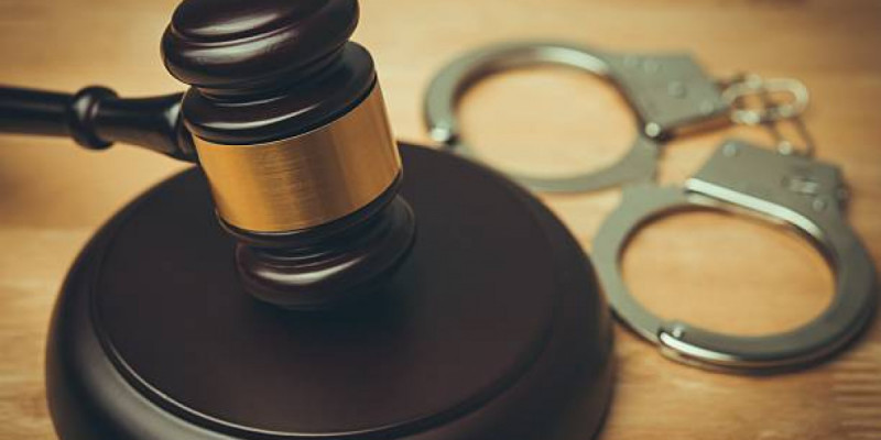 Астанада фельдшерді ұрып-соққан адам 1,5 жылға бас бостандығынан айырылды