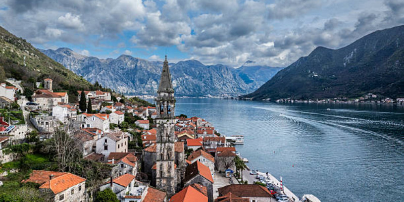 Черногория Қазақстан азаматтары үшін уақытша визасыз режим енгізді