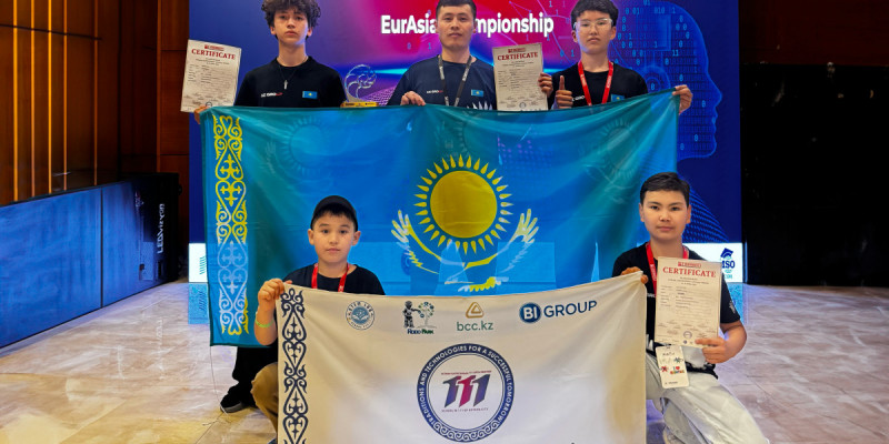 Астаналық жас инженерлер робототехникадан халықаралық олимпиадада жүлделі болды