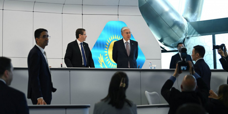 Қазақстан мен Израиль президенттері Alem.ai орталығына барды