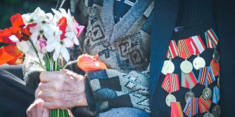 Тұтас бір дәуір көшті: Шымкентте Жеңіс күнін алғаш рет ардагерлерсіз қарсы алады