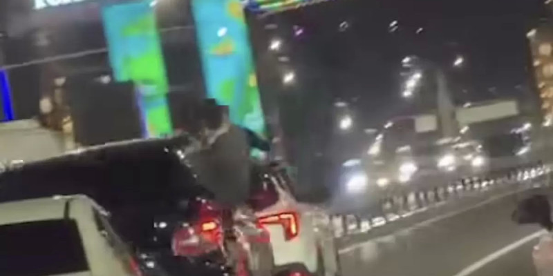 Алматыдағы рейд: Әл-Фараби даңғылында жарысқандар көліктерінен айырылды (ВИДЕО)