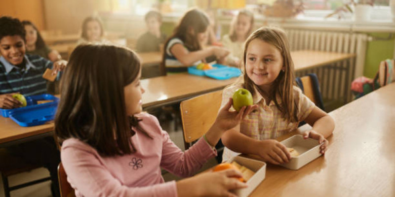 Жомарт болу адамды бақытты етеді – зерттеу