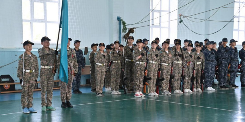 Ақтөбеде оқушыларға әскери оқу орындарына түсу тәртібі таныстырылды